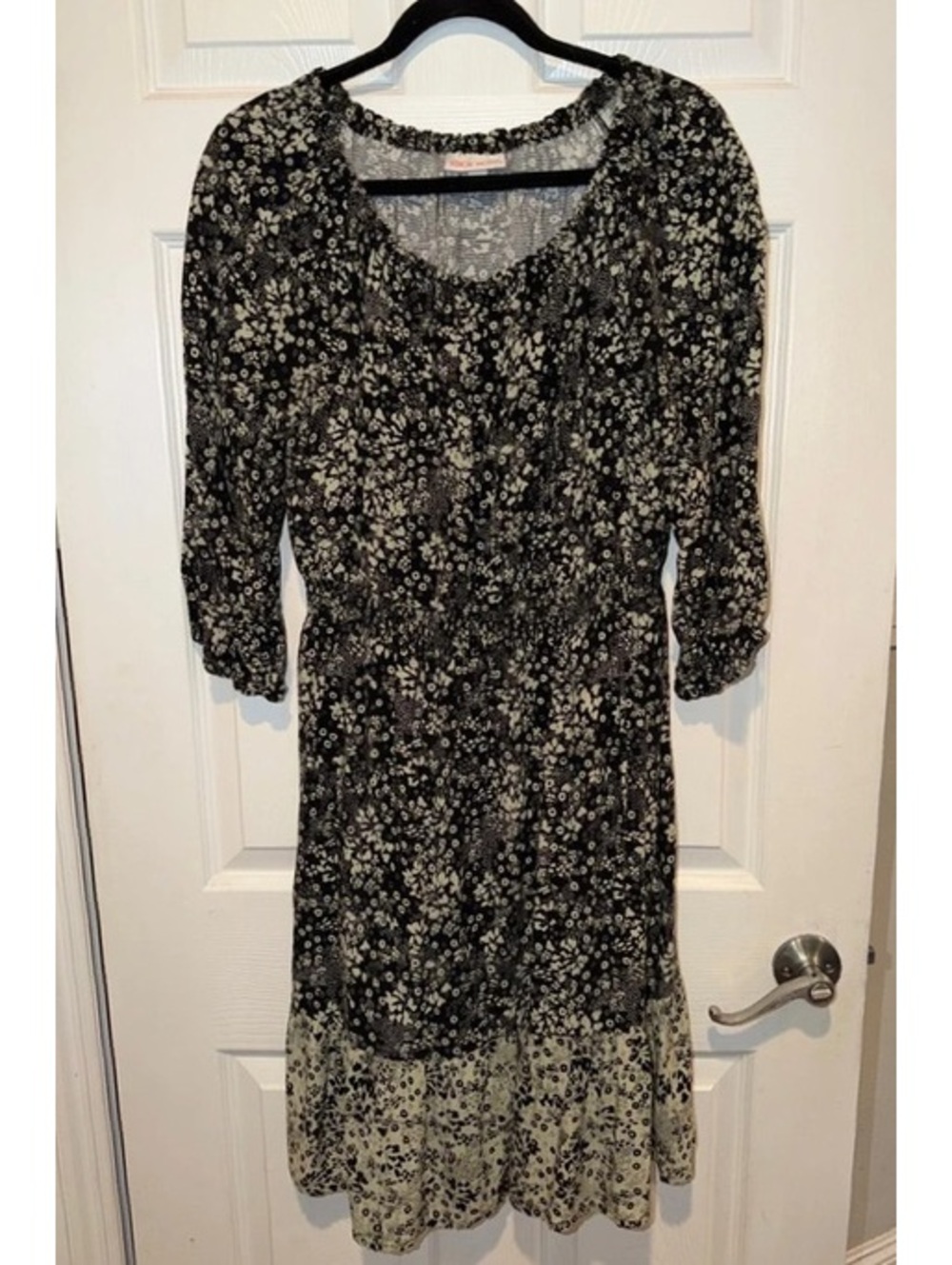 Knox Rose Women’s Medium Black & Cream Floral Midi Dress, with Pockets